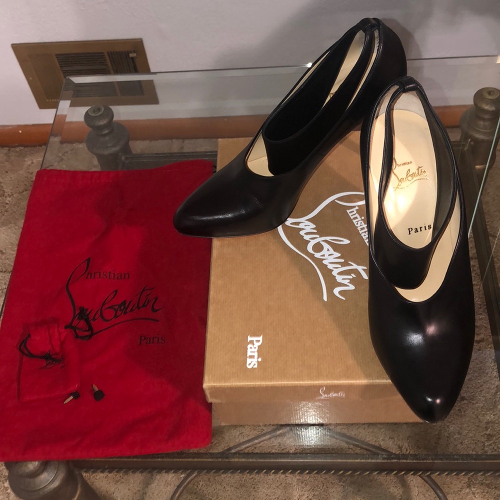Christian Louboutin miss zorra heels US 10 Euro 42